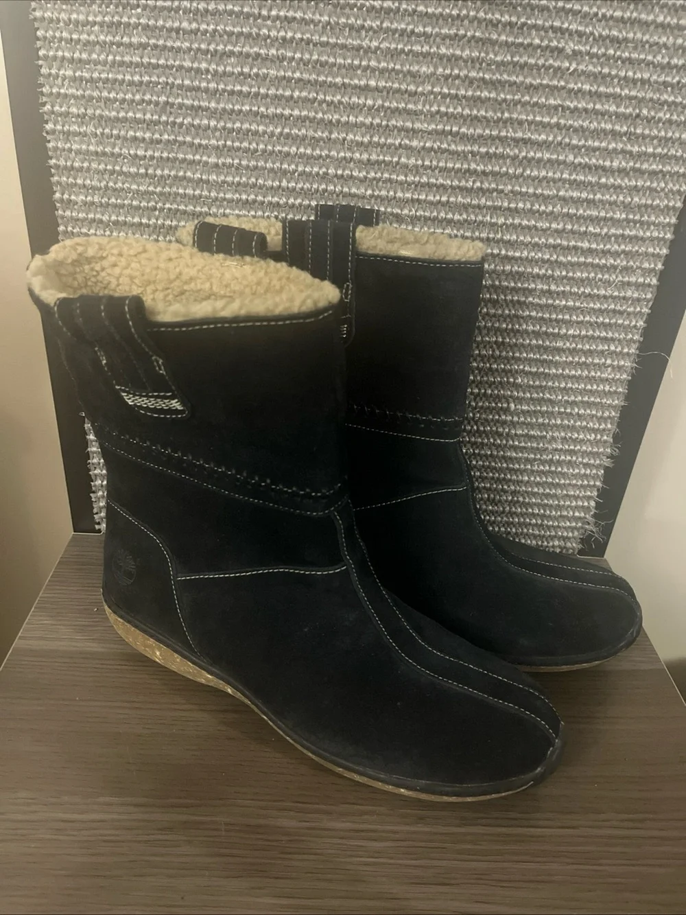 Timberland Black Suede Shearling Winter Boots Size 9M